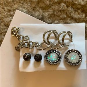 set of 4 earrings